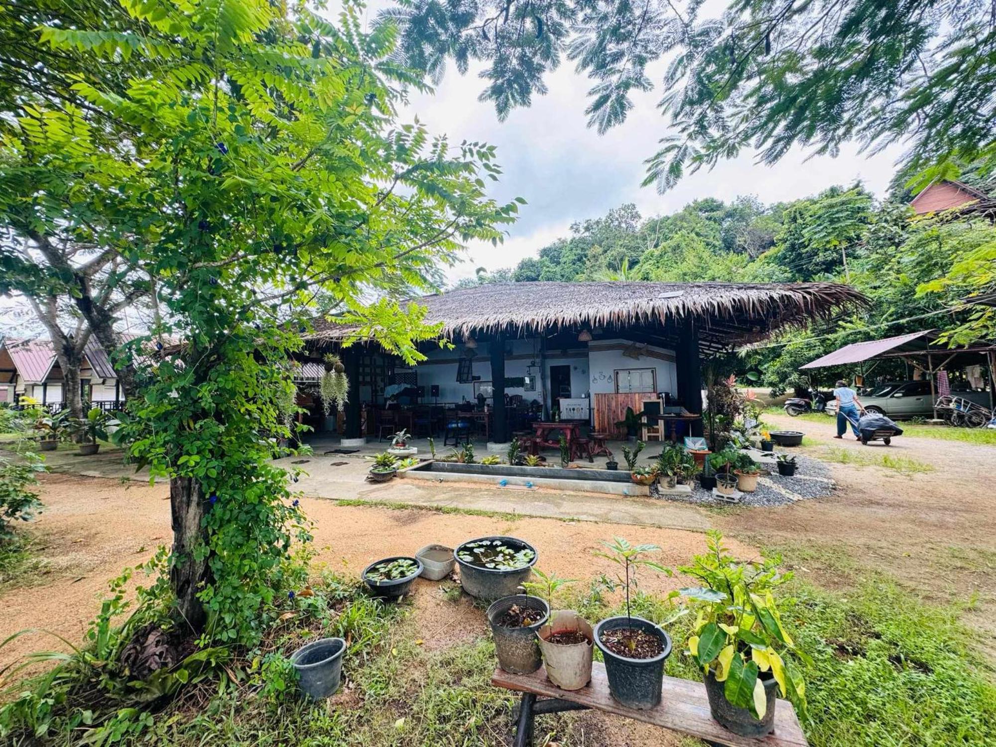 Hotel Sunrise House Koh Yao Noi Exterior foto